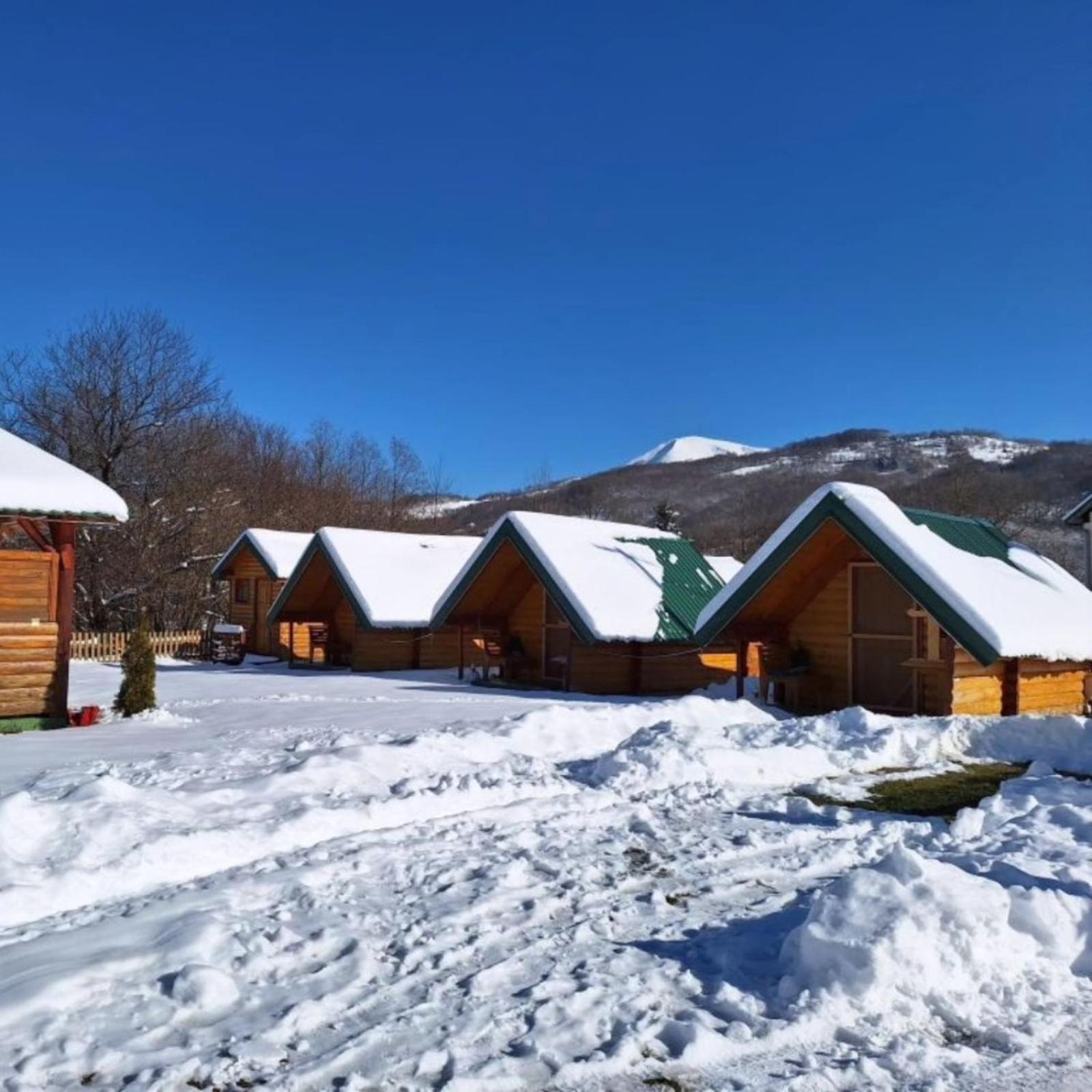 Konaci Oceva Zemlja Bungalovi Konaci Oceva Zemlja Vikendica Mojkovac Bagian luar foto