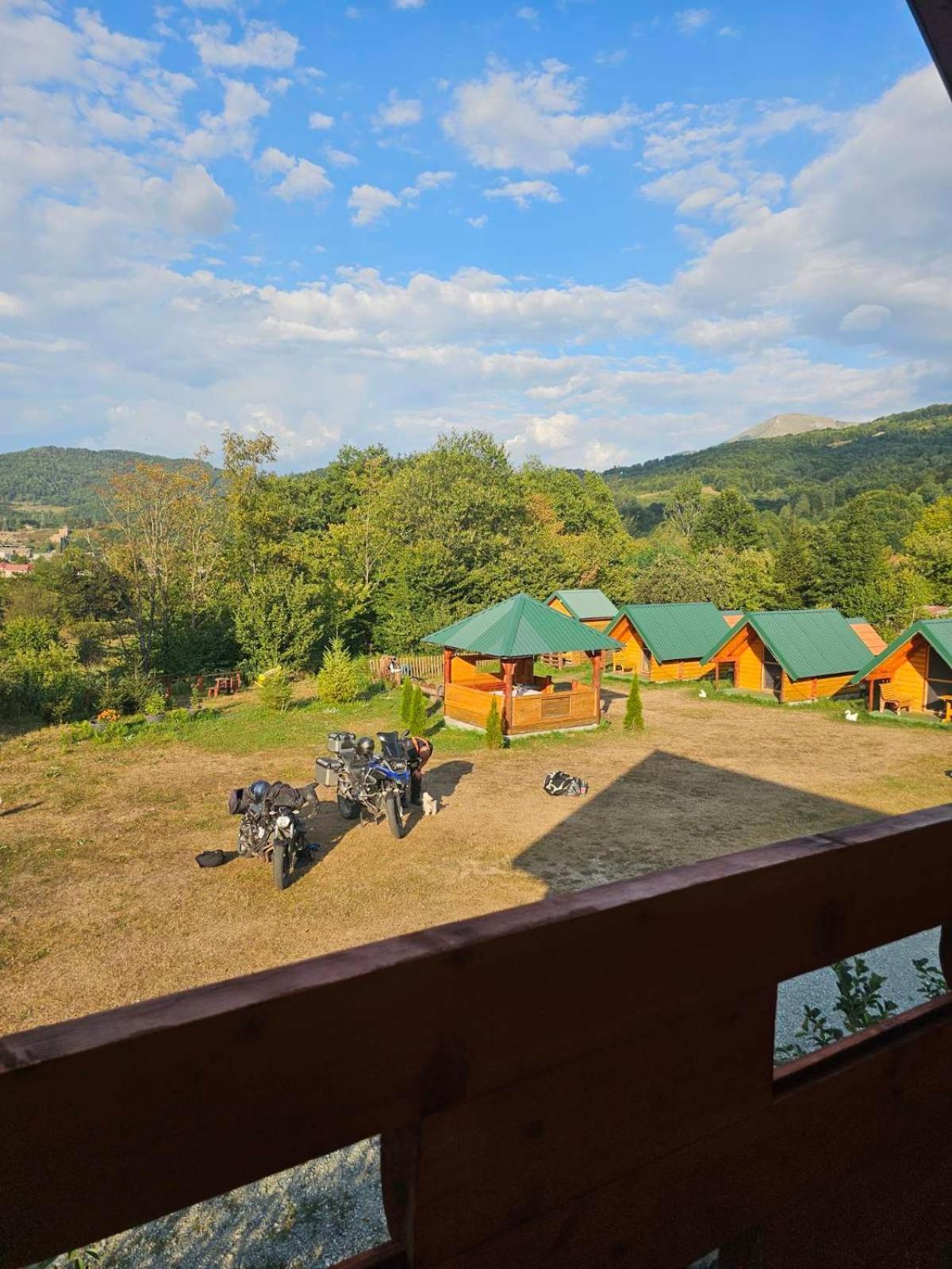 Konaci Oceva Zemlja Bungalovi Konaci Oceva Zemlja Vikendica Mojkovac Bagian luar foto